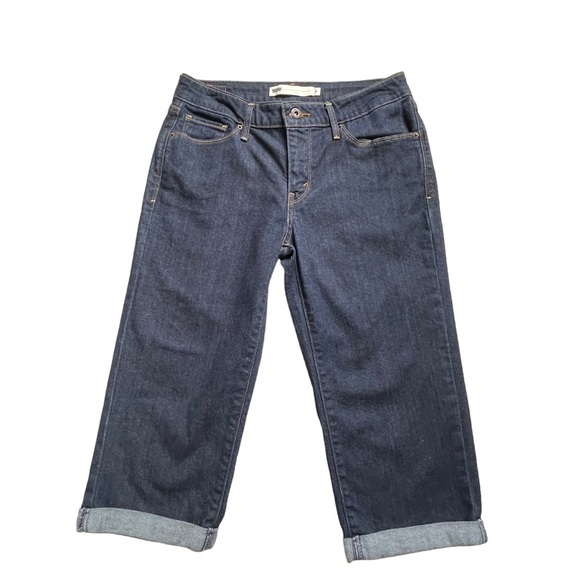 Levi’s Women’s Capri Bermuda Blue Denim Jeans Size 6 Cuffed Classic Straight Leg - Picture 1 of 8